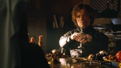 extant_GameOfThrones_3x04-KissedByFire_1677