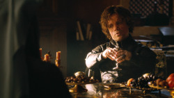 extant_GameOfThrones_3x04-KissedByFire_1692