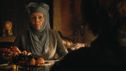 extant_GameOfThrones_3x04-KissedByFire_1699