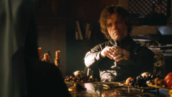 extant_GameOfThrones_3x04-KissedByFire_1707