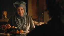 extant_GameOfThrones_3x04-KissedByFire_1711