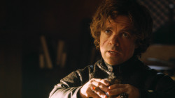 extant_GameOfThrones_3x04-KissedByFire_1720