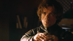 extant_GameOfThrones_3x04-KissedByFire_1724