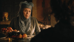 extant_GameOfThrones_3x04-KissedByFire_1743