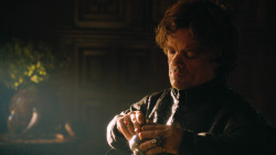 extant_GameOfThrones_3x04-KissedByFire_1750