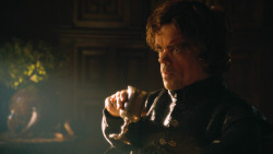 extant_GameOfThrones_3x04-KissedByFire_1753