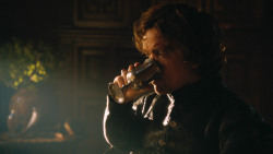 extant_GameOfThrones_3x04-KissedByFire_1757