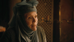extant_GameOfThrones_3x04-KissedByFire_1760