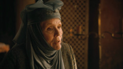 extant_GameOfThrones_3x04-KissedByFire_1761