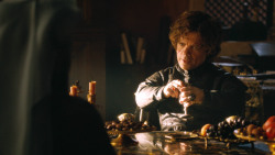 extant_GameOfThrones_3x04-KissedByFire_1785