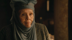 extant_GameOfThrones_3x04-KissedByFire_1789