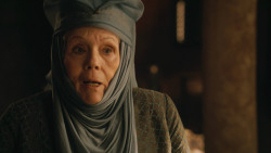 extant_GameOfThrones_3x04-KissedByFire_1790