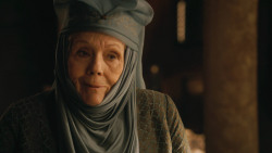 extant_GameOfThrones_3x04-KissedByFire_1793