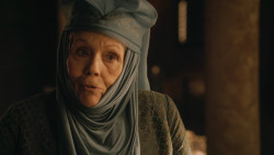extant_GameOfThrones_3x04-KissedByFire_1795