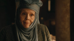 extant_GameOfThrones_3x04-KissedByFire_1796