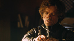 extant_GameOfThrones_3x04-KissedByFire_1819
