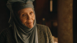extant_GameOfThrones_3x04-KissedByFire_1828