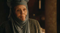 extant_GameOfThrones_3x04-KissedByFire_1835