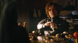 extant_GameOfThrones_3x04-KissedByFire_1860