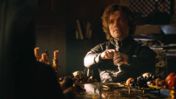 extant_GameOfThrones_3x04-KissedByFire_1861