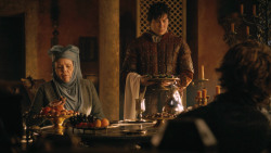 extant_GameOfThrones_3x04-KissedByFire_1863