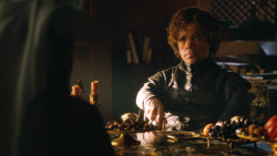 extant_GameOfThrones_3x04-KissedByFire_1869