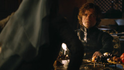 extant_GameOfThrones_3x04-KissedByFire_1877