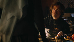 extant_GameOfThrones_3x04-KissedByFire_1879