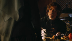 extant_GameOfThrones_3x04-KissedByFire_1880