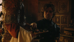 extant_GameOfThrones_3x04-KissedByFire_1892