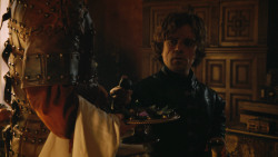 extant_GameOfThrones_3x04-KissedByFire_1893