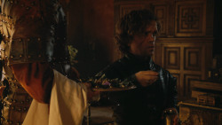 extant_GameOfThrones_3x04-KissedByFire_1894