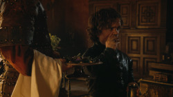 extant_GameOfThrones_3x04-KissedByFire_1895