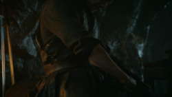 extant_GameOfThrones_3x04-KissedByFire_1899