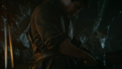 extant_GameOfThrones_3x04-KissedByFire_1901