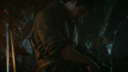 extant_GameOfThrones_3x04-KissedByFire_1902