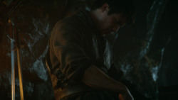 extant_GameOfThrones_3x04-KissedByFire_1903