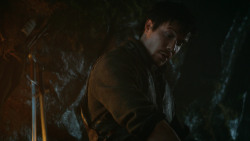 extant_GameOfThrones_3x04-KissedByFire_1907