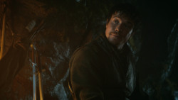 extant_GameOfThrones_3x04-KissedByFire_1912