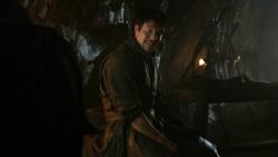 extant_GameOfThrones_3x04-KissedByFire_1918