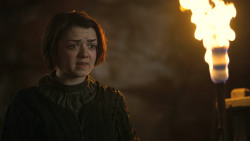 extant_GameOfThrones_3x04-KissedByFire_1928