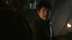 extant_GameOfThrones_3x04-KissedByFire_1931