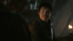 extant_GameOfThrones_3x04-KissedByFire_1938