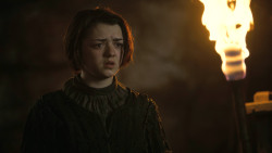 extant_GameOfThrones_3x04-KissedByFire_1951