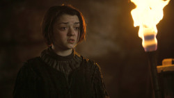 extant_GameOfThrones_3x04-KissedByFire_1956