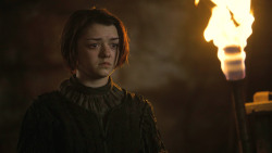 extant_GameOfThrones_3x04-KissedByFire_1959