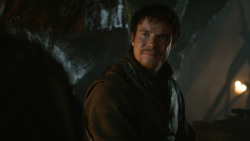 extant_GameOfThrones_3x04-KissedByFire_1985