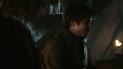 extant_GameOfThrones_3x04-KissedByFire_1995
