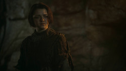 extant_GameOfThrones_3x04-KissedByFire_2046