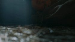 extant_GameOfThrones_3x04-KissedByFire_2061